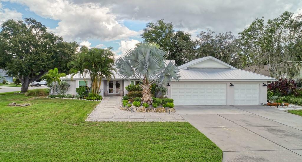 Property Photo:  3632 Country Place Lane  FL 34233 