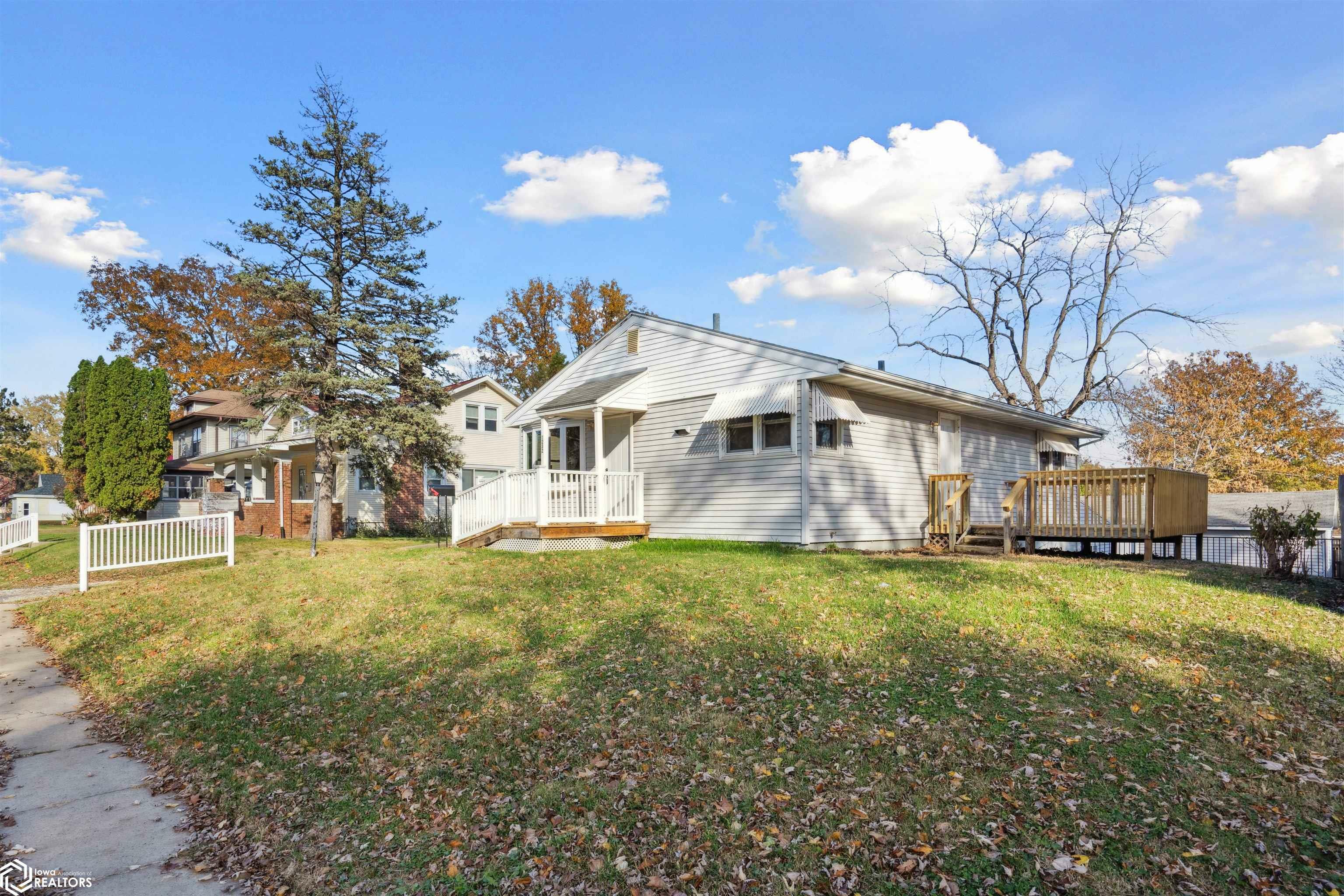 Property Photo:  1232 Madison Avenue  IA 52601 