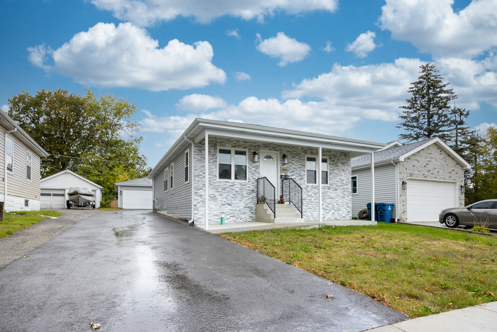 Property Photo:  1809 Cora Street  IL 60403 