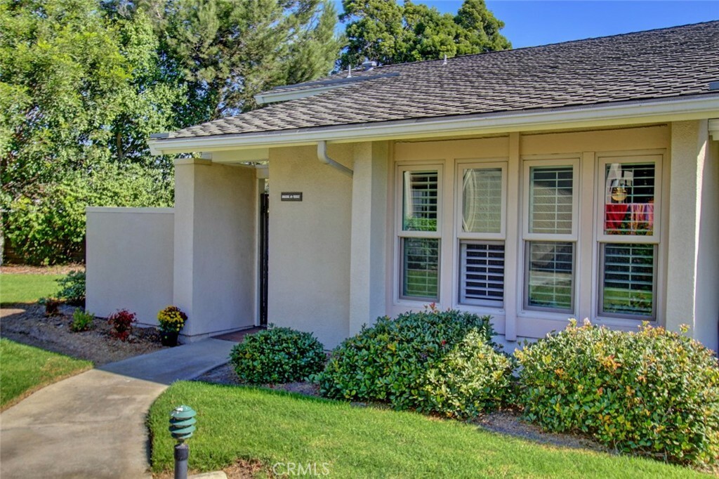 Property Photo:  8606 Solano Circle 1002A  CA 92646 