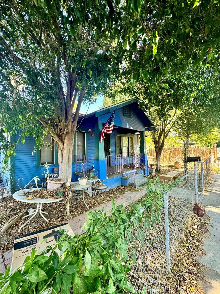 Property Photo:  4237 4th Street  CA 92501 