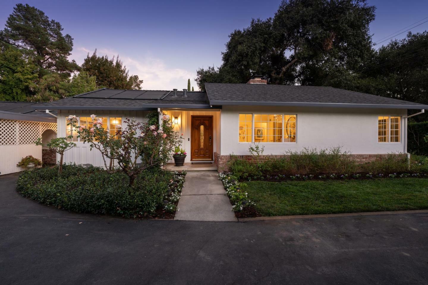 Property Photo:  27 Victoria Drive  CA 94027 