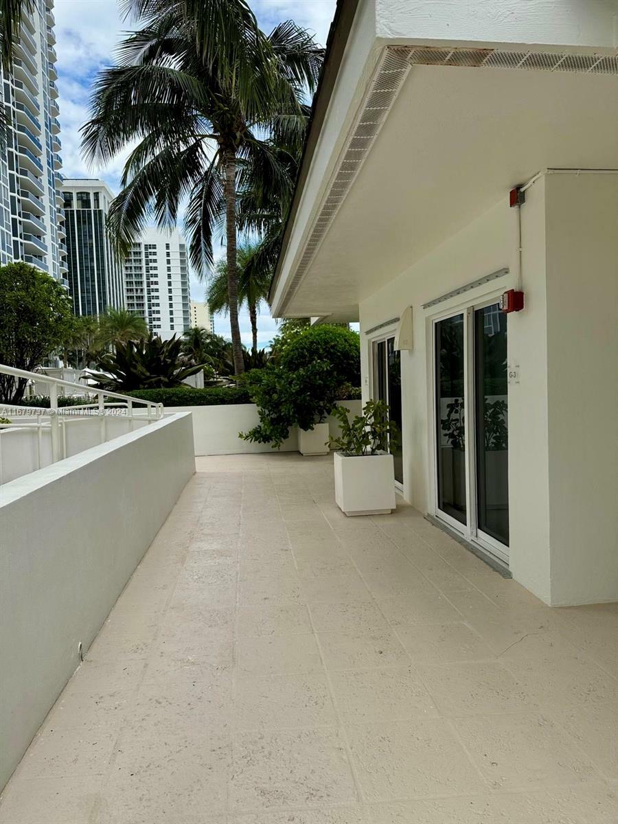 4775 Collins Ave Ca-A3  Miami Beach FL 33140 photo