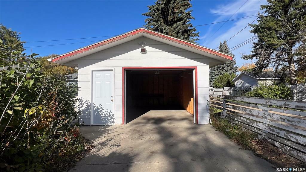 Property Photo:  1802 97th Street  SK S9A 0L1 