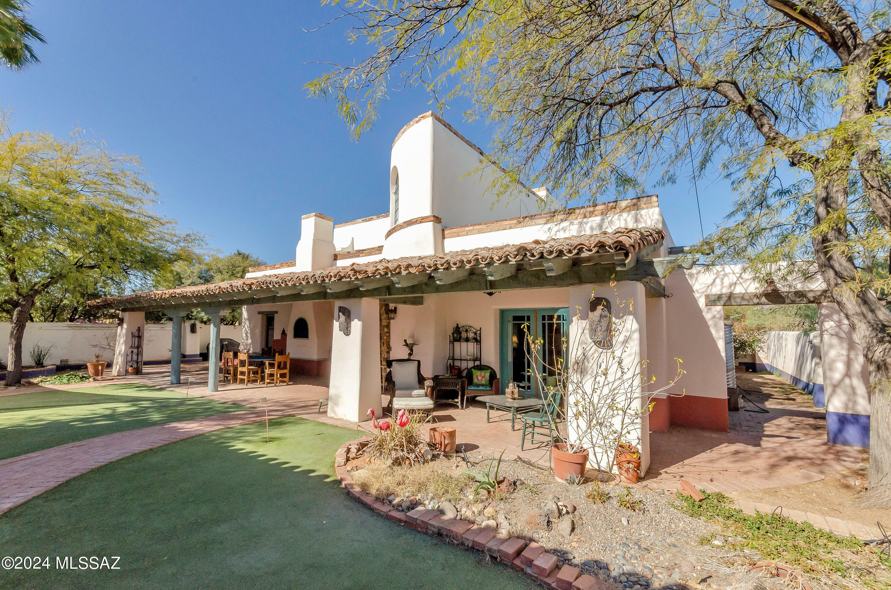 Property Photo:  1125 E Seneca Street  AZ 85719 