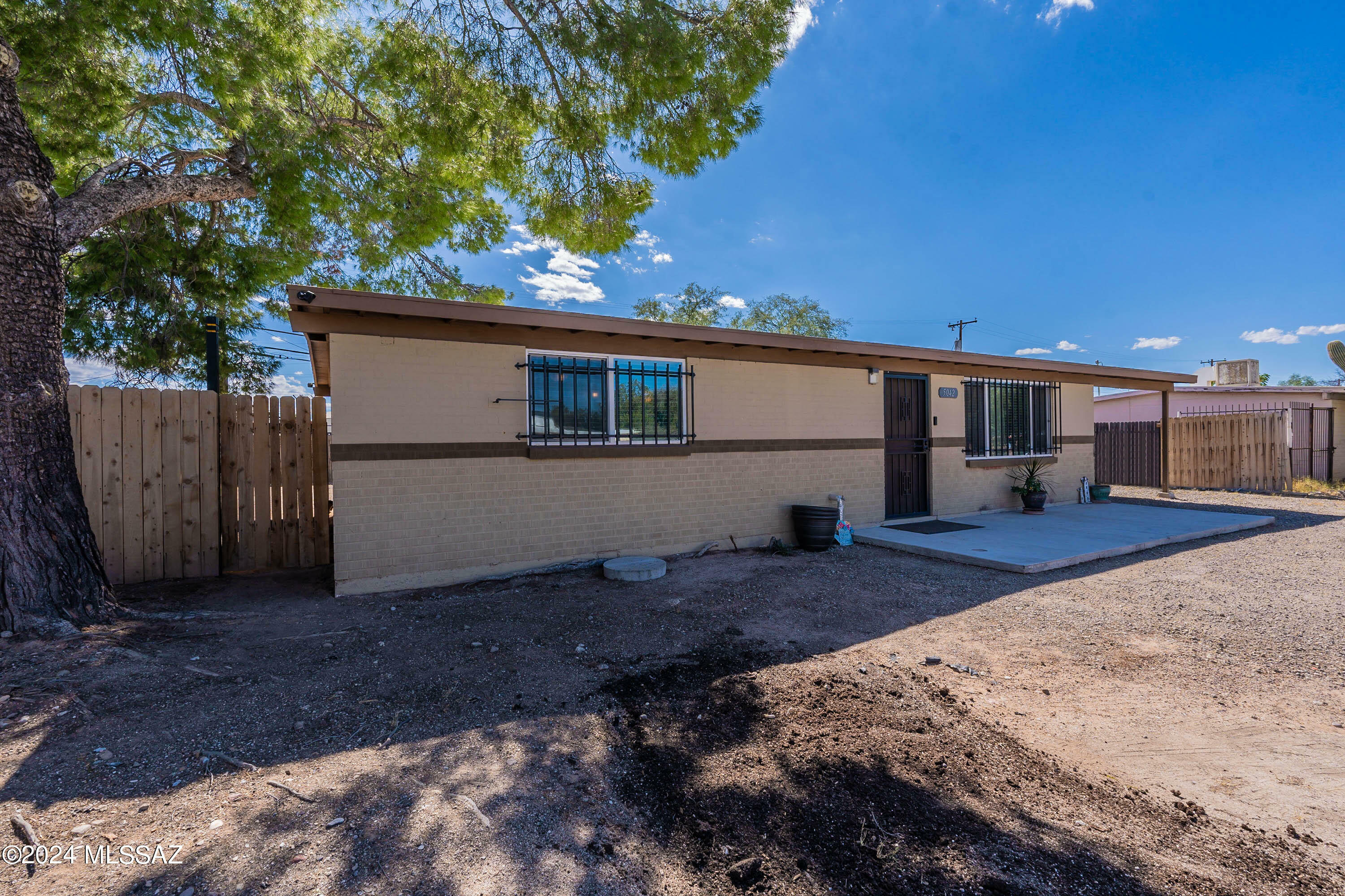 Property Photo:  5042 E 28th Street  AZ 85711 