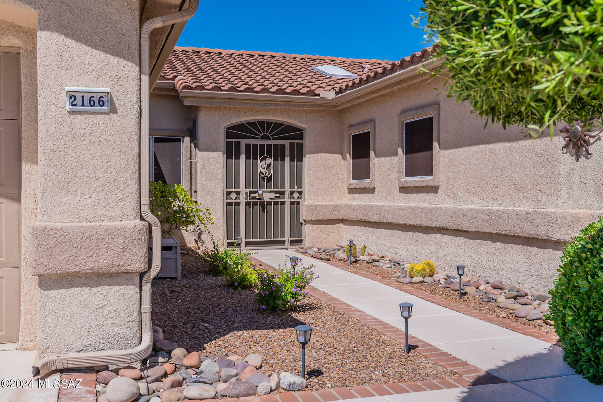 Property Photo:  2166 E Sahuarita Wash Way  AZ 85755 