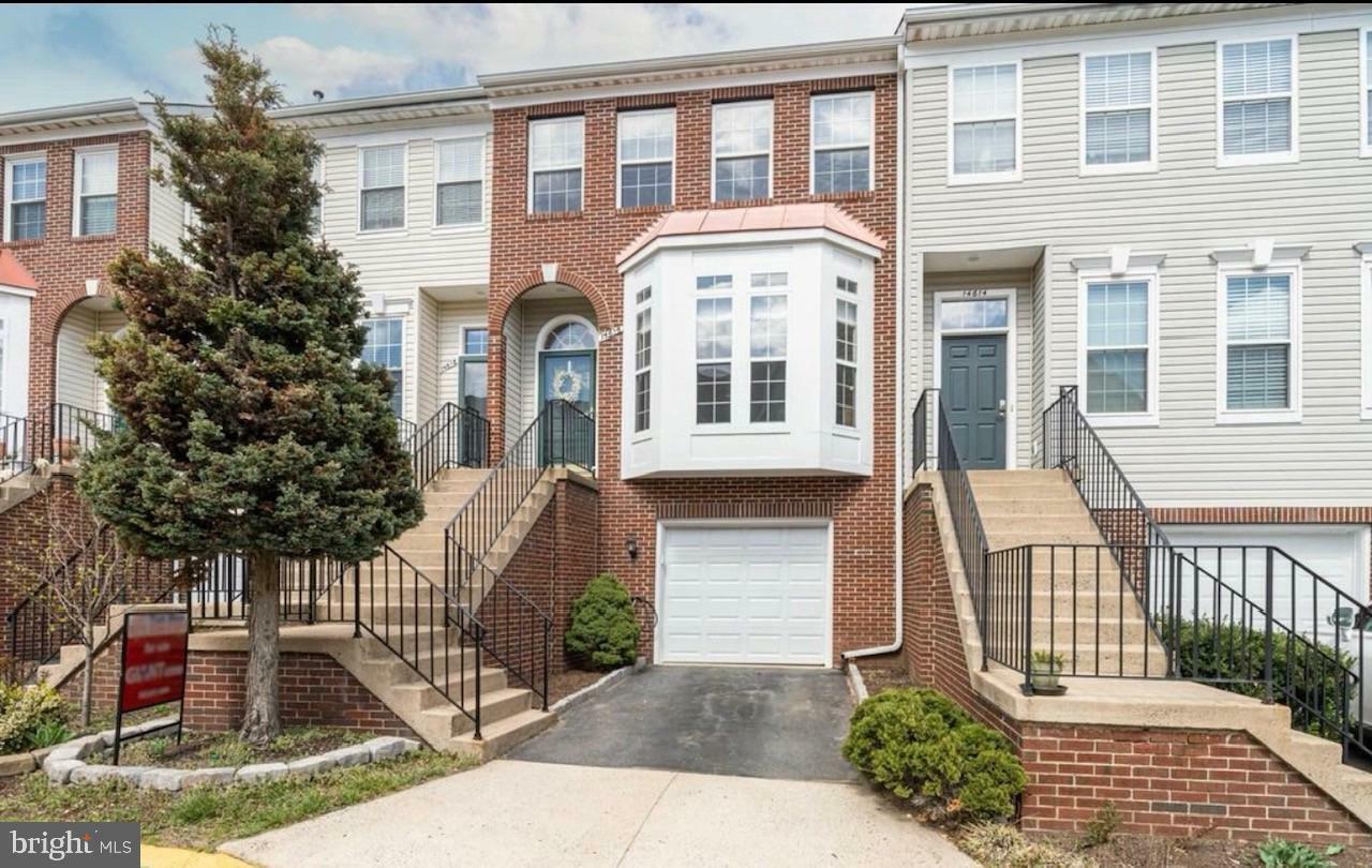 Property Photo:  14616 Indian Summer Court  VA 20120 