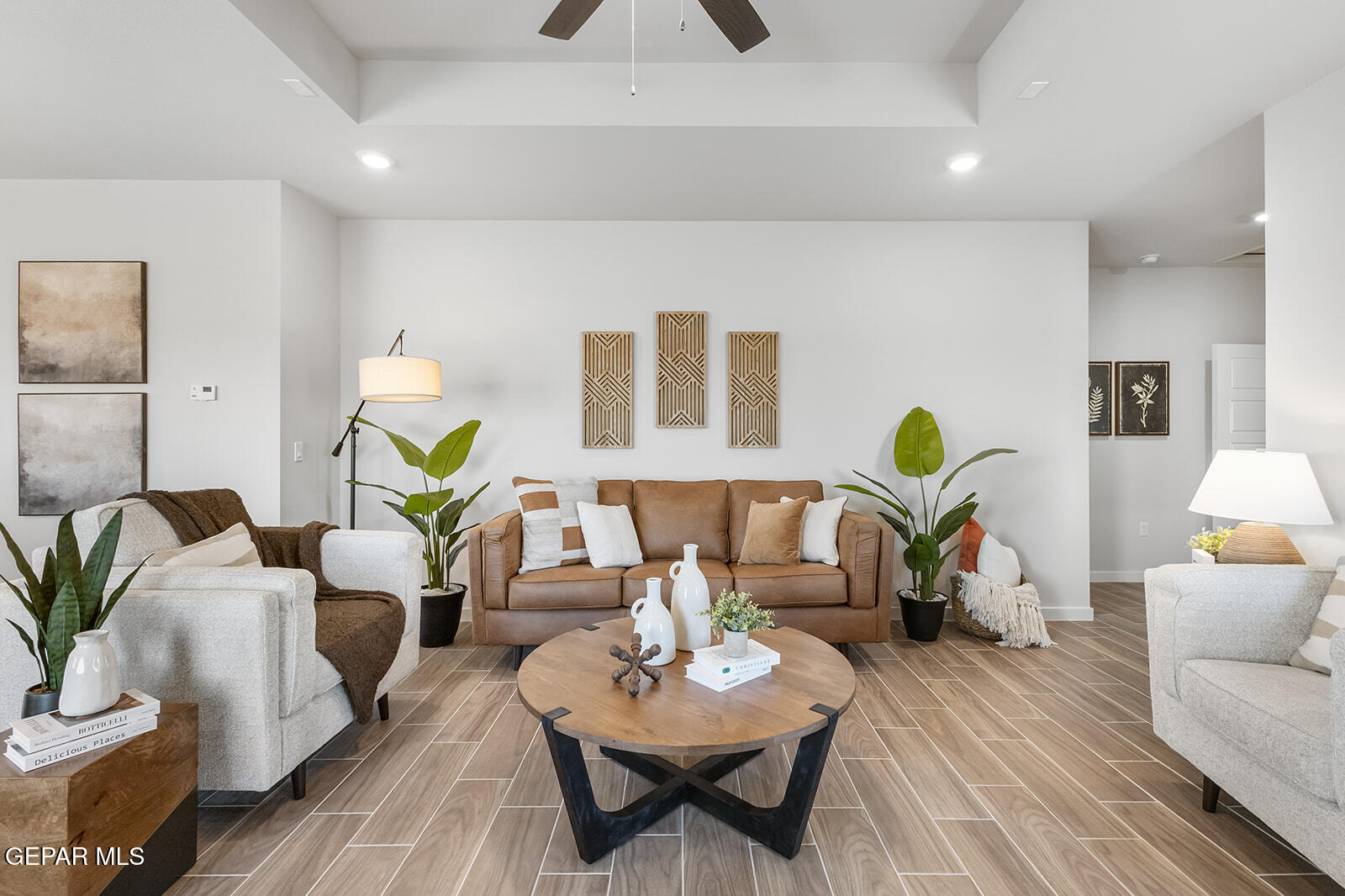 Property Photo:  1025 Barbara Avenue  TX 79927 