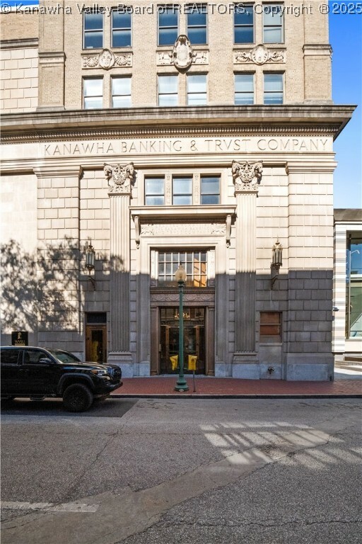 Property Photo: 109 Capitol Street 400 WV 25301