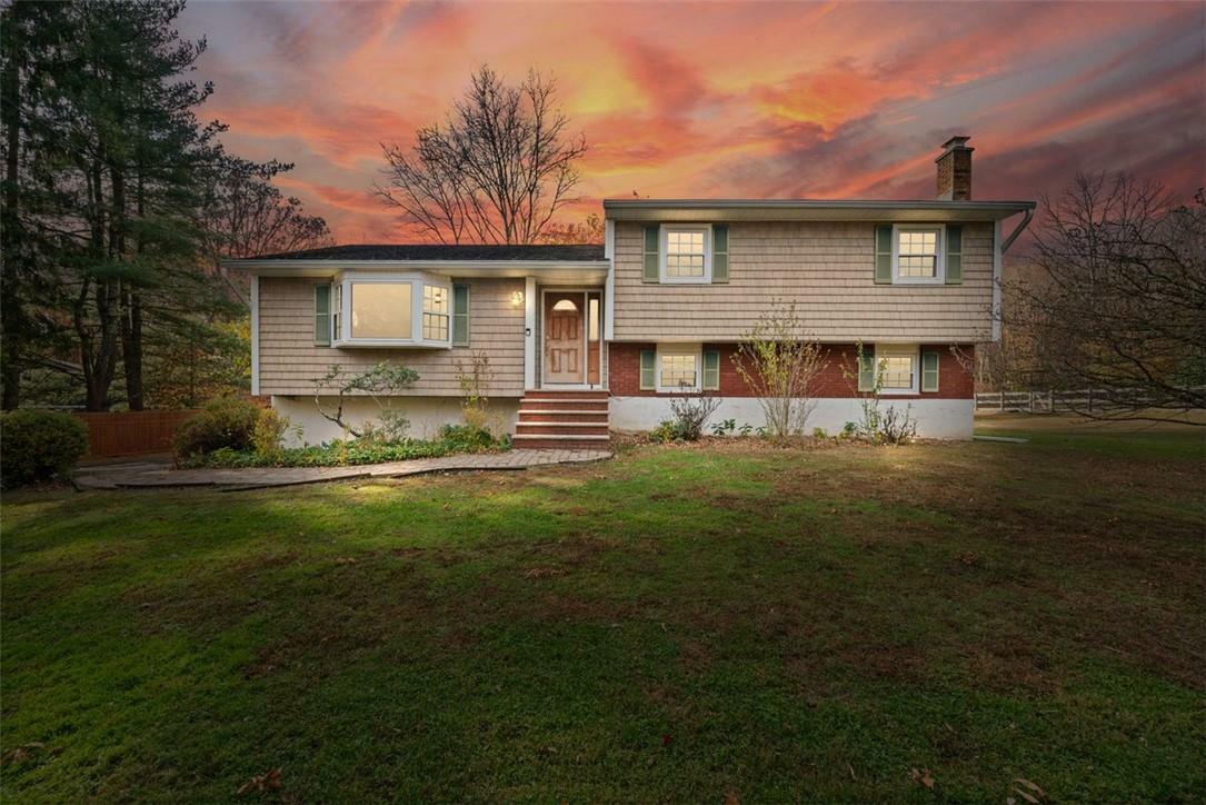 Property Photo:  32 Sanfordville Road  NY 10990 