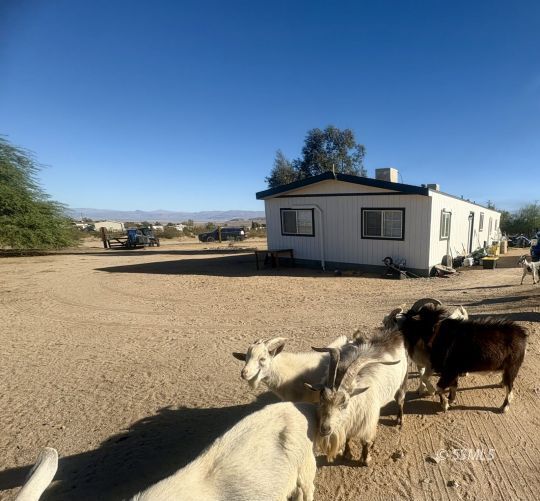 Property Photo: 1835 E Burns CA 93555