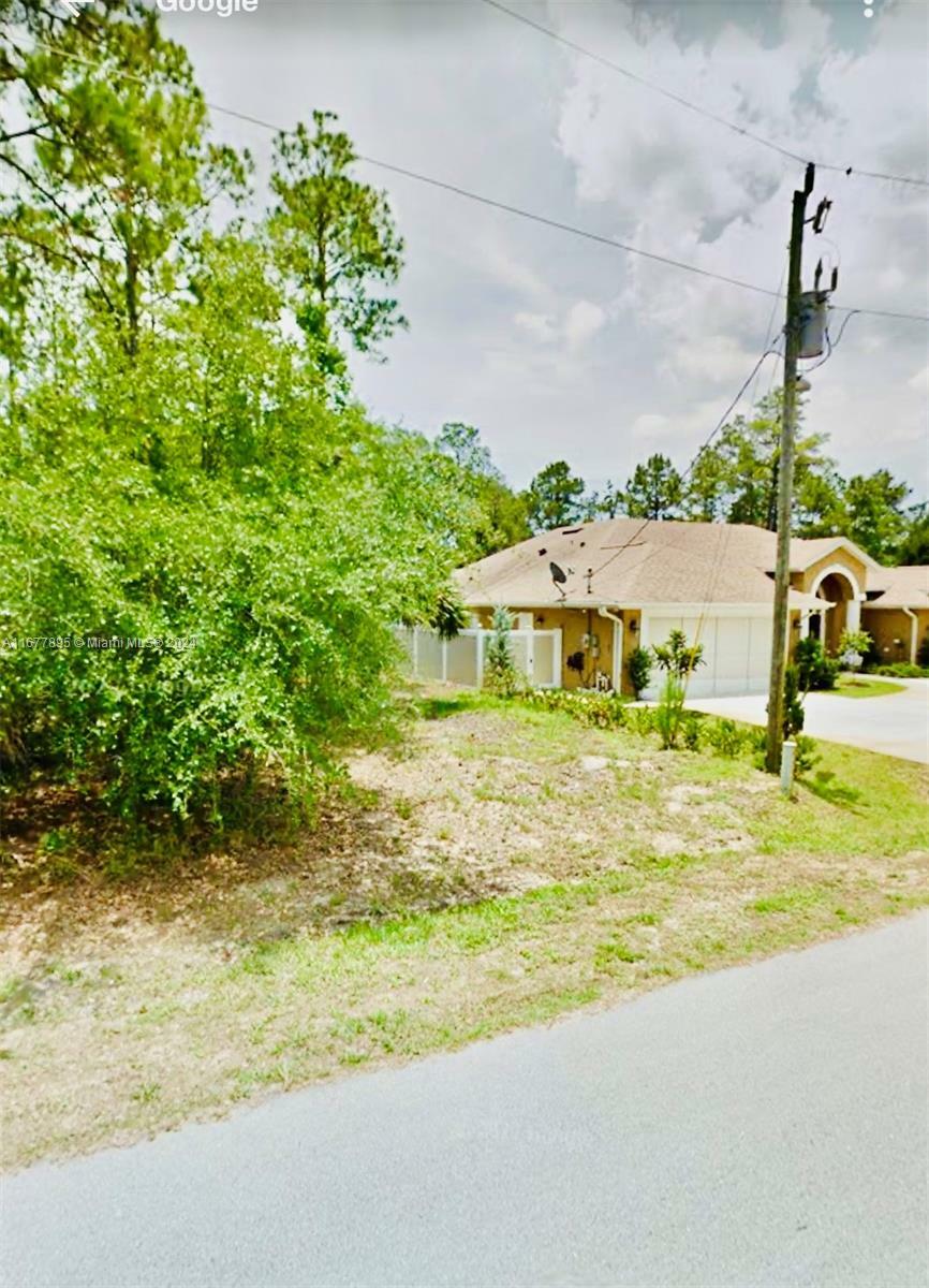 Property Photo:  22 Frankford Ln  FL 32137 