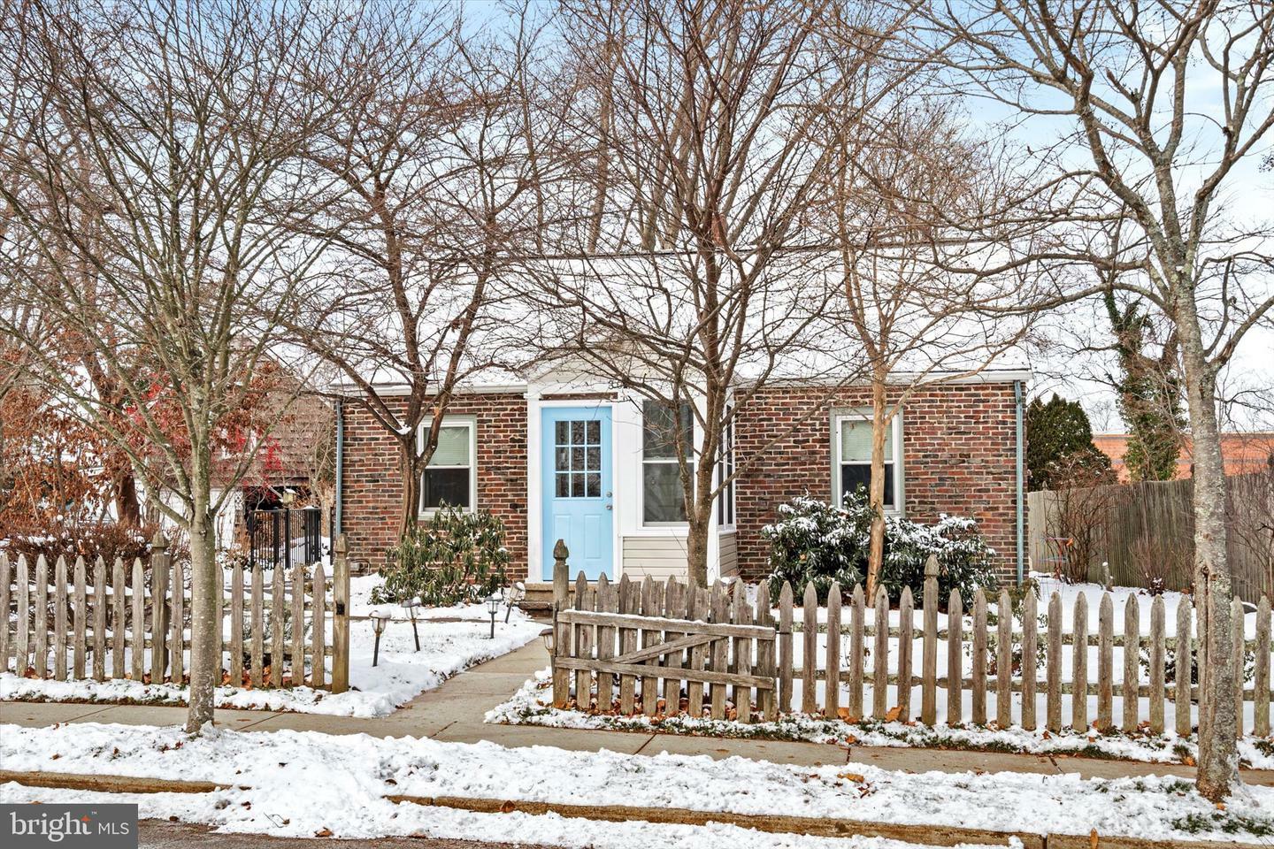 Property Photo:  304 Summit Street  NJ 08520 
