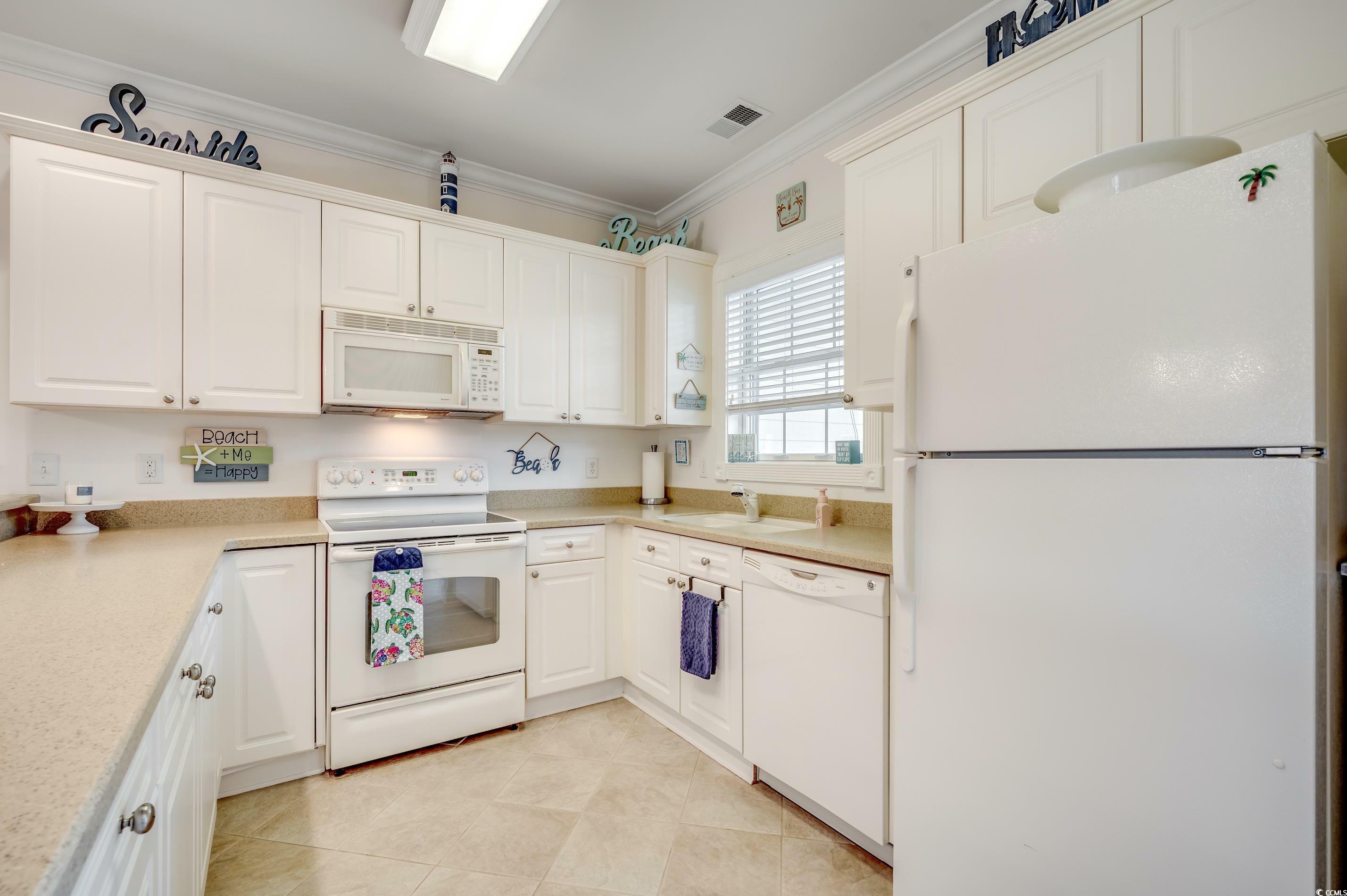 Property Photo:  4878 Luster Leaf Circle 204  SC 29577 