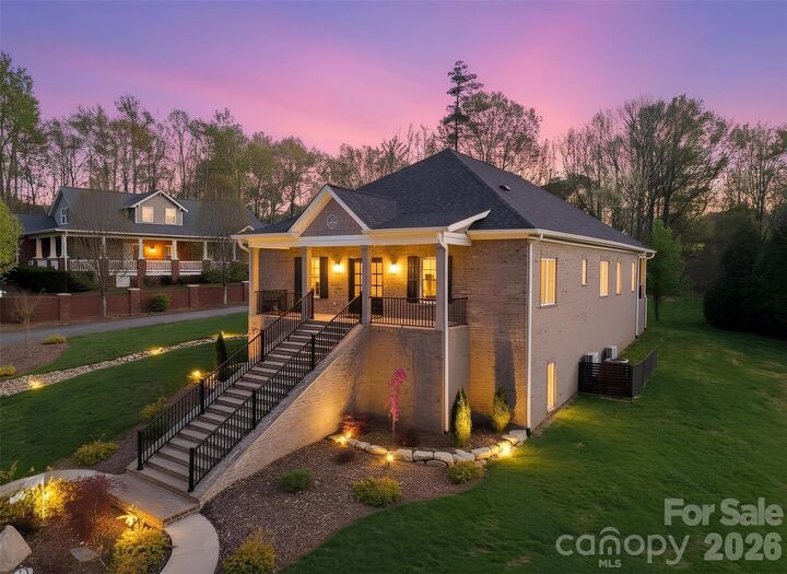 Property Photo: 444 19th Avenue Circle NW NC 28601