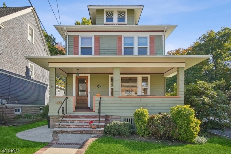 Property Photo:  46 Burnet St  NJ 07040 