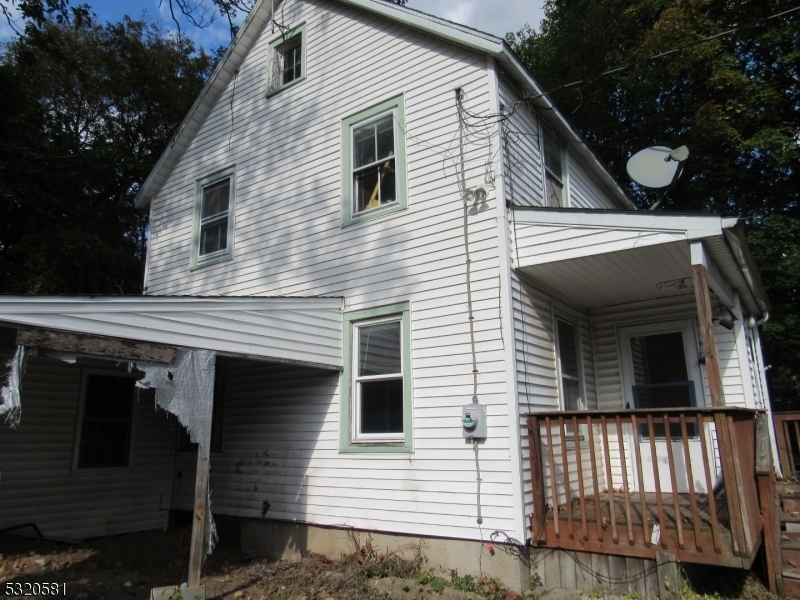 Property Photo:  12 Circle Drive  NY 10987 