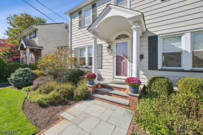 Property Photo:  44 Kent Rd  NJ 07452 