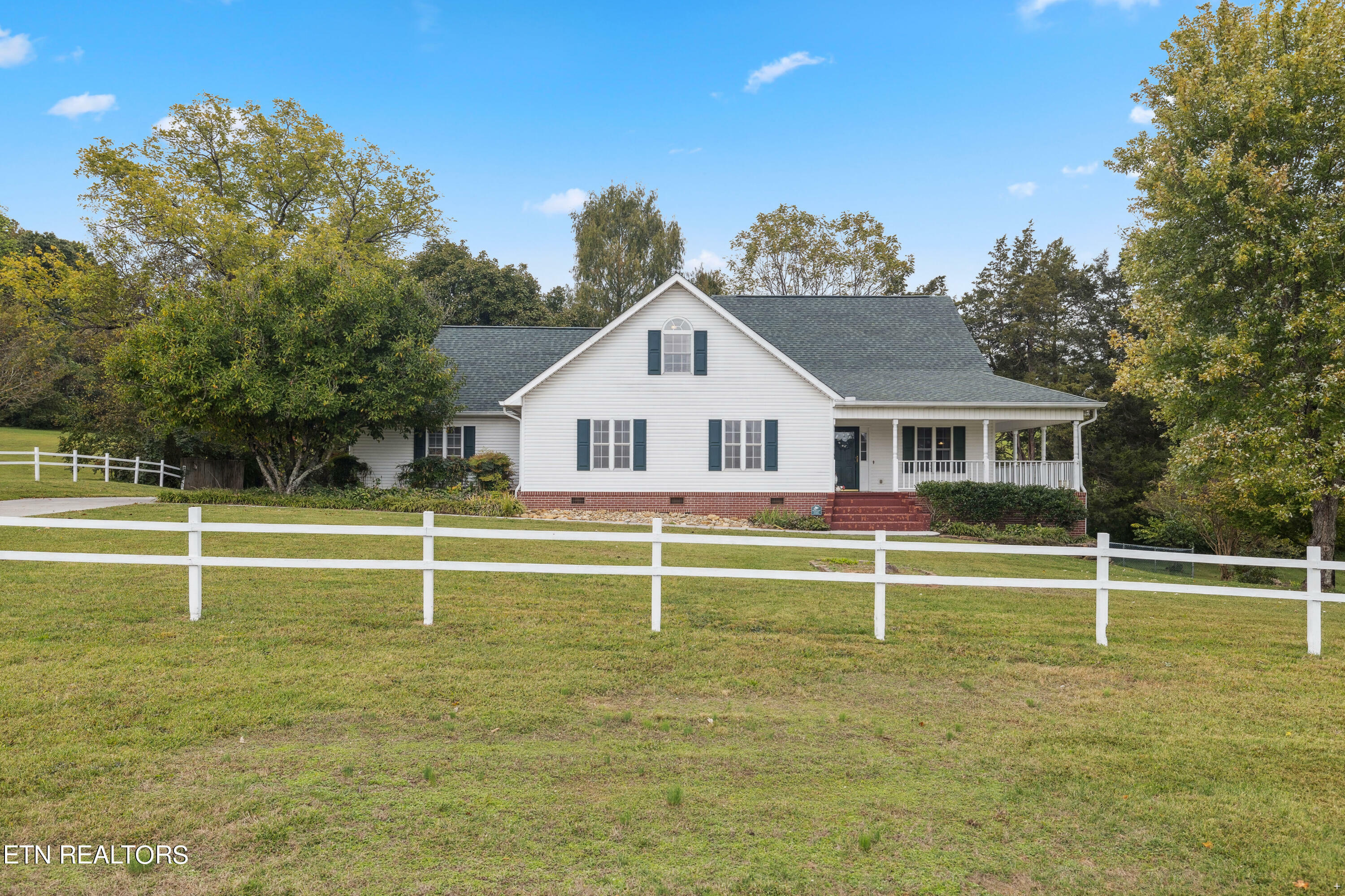 Property Photo:  2217 E Emory Rd  TN 37938 