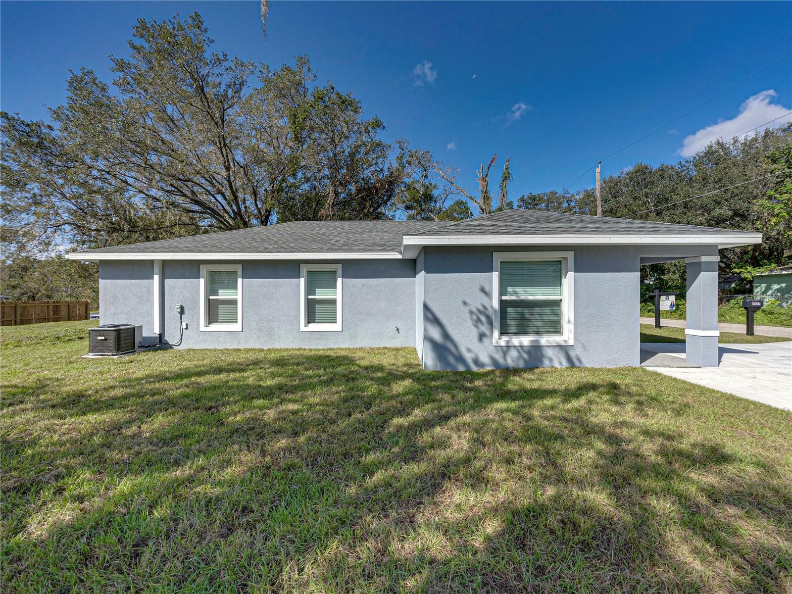 Property Photo:  2427 Blair Circle N  FL 33803 