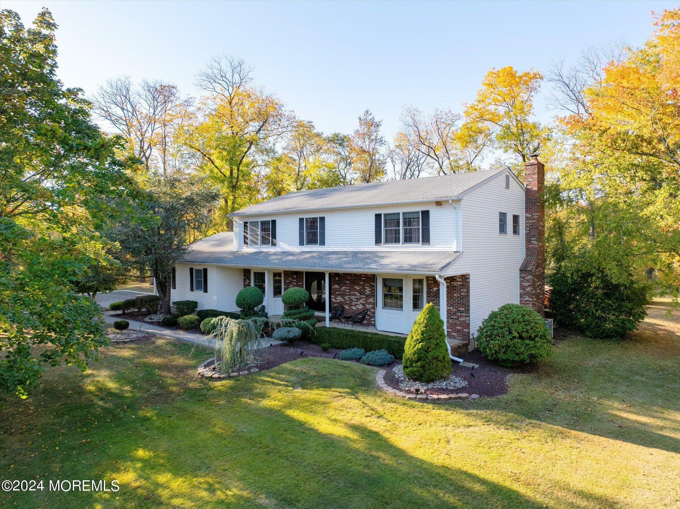 Property Photo:  10 Holly Hill Road  NJ 07746 