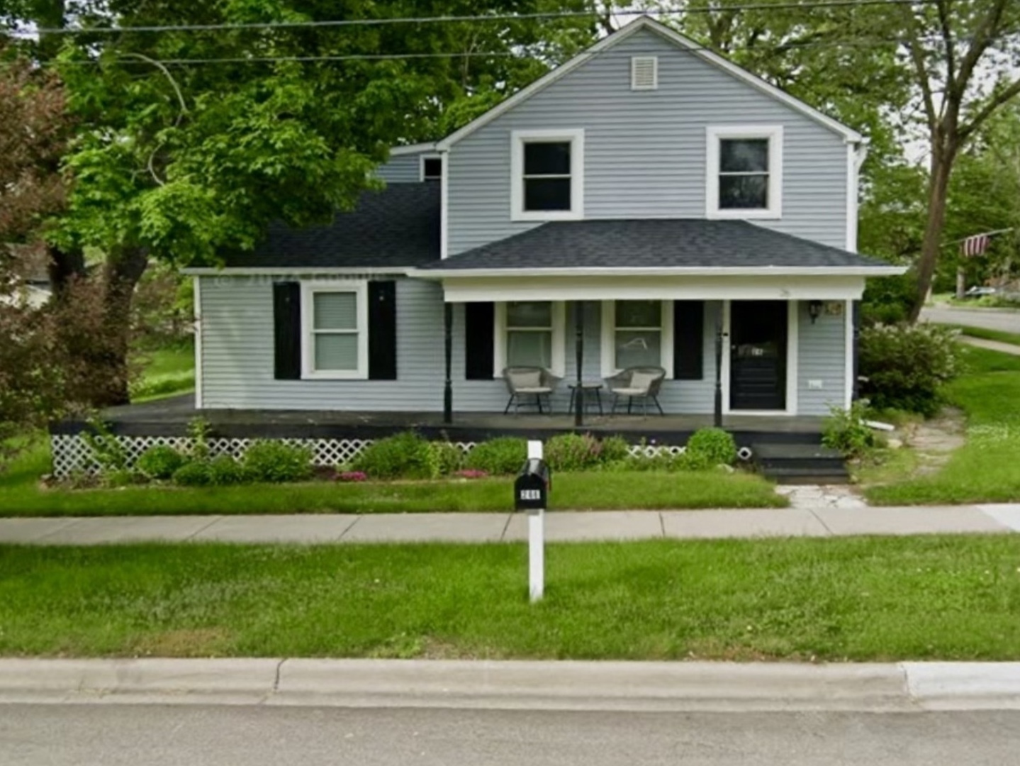 26 E Van Buren Street  Oswego IL 60543 photo