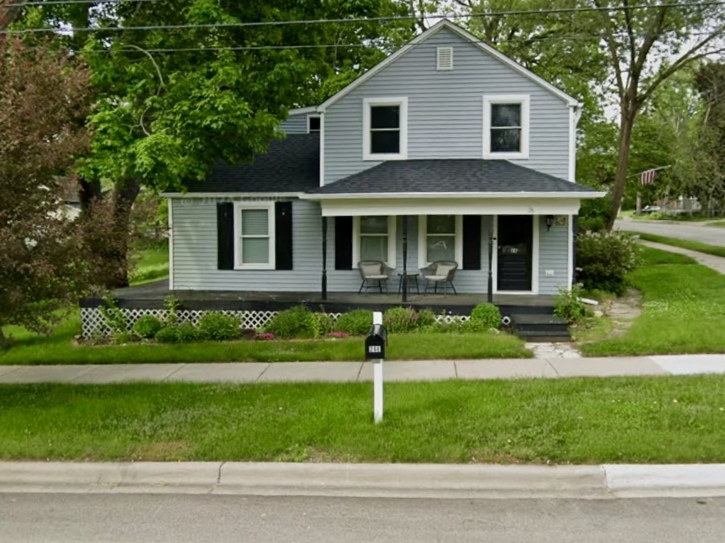 26 E Van Buren Street  Oswego IL 60543 photo