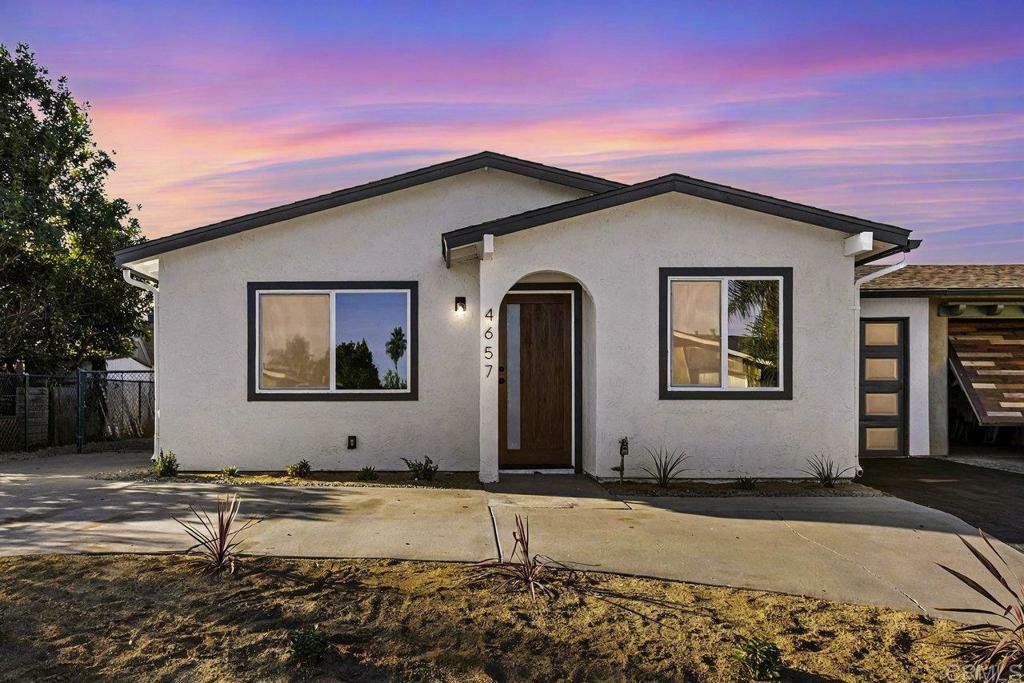 Property Photo:  4657 La Mirada Dr  CA 92057 