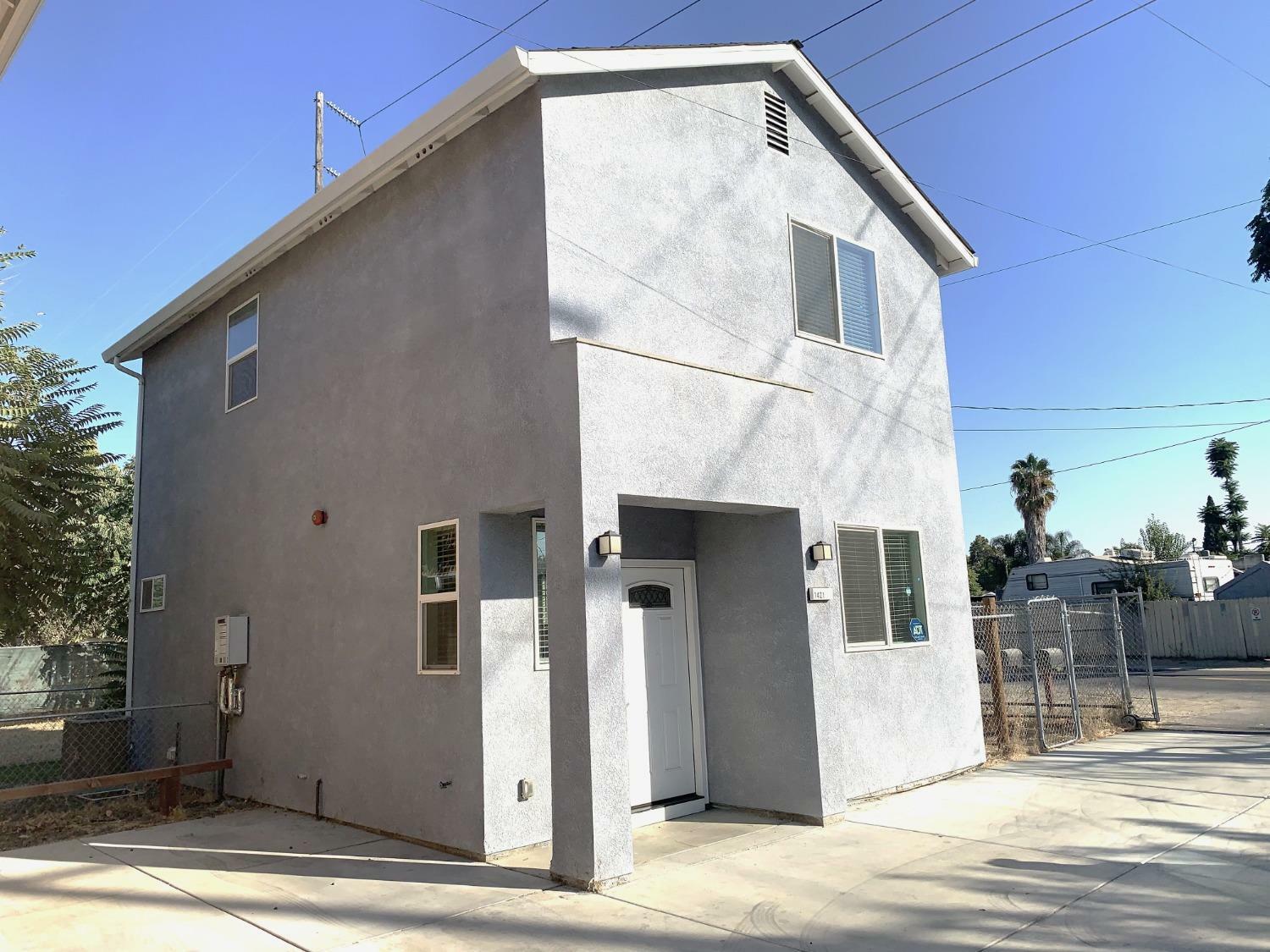 Property Photo:  1421 Canal Street  CA 95304 