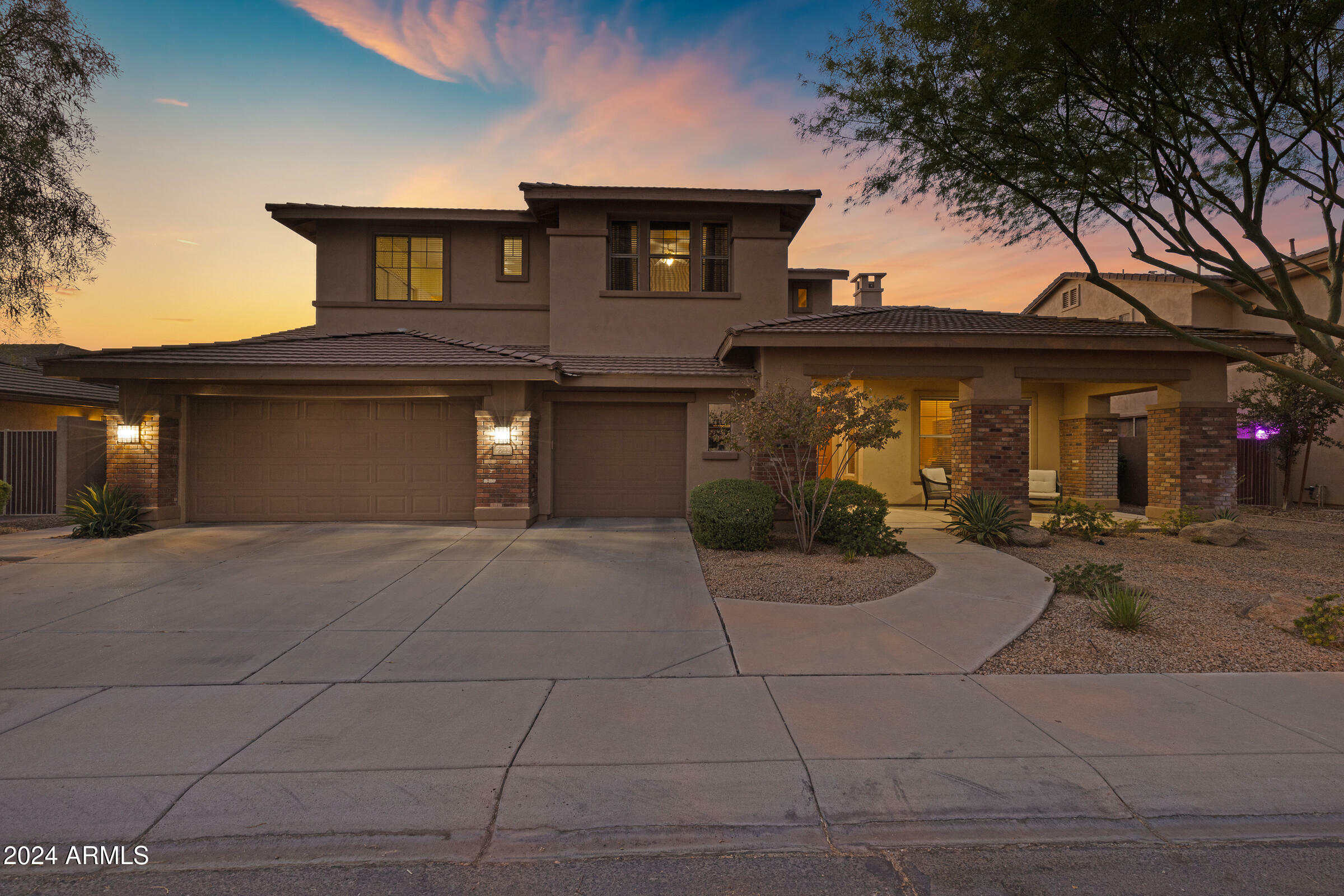 Property Photo: 7722 S Myrtle Avenue AZ 85284