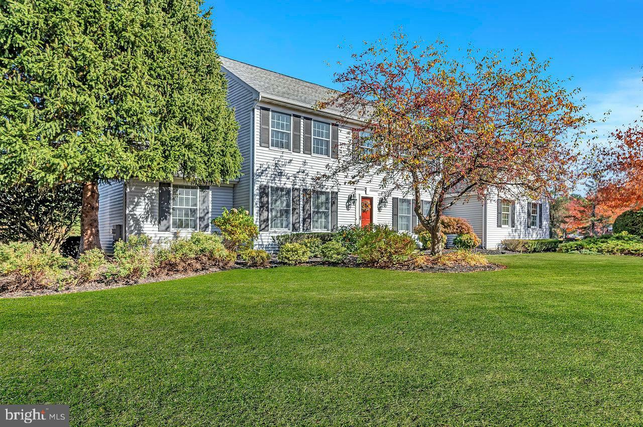 Property Photo:  14 Barrington Drive  NJ 08550 