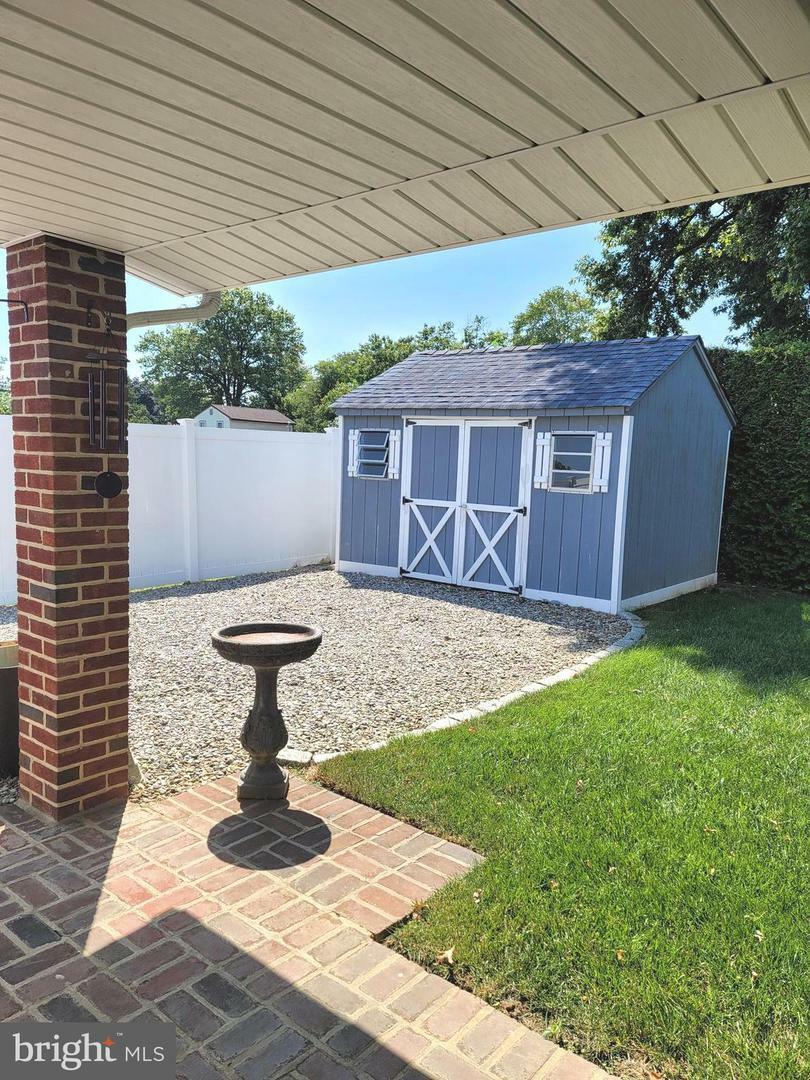 Property Photo:  3041 Claridge Road  PA 19020 