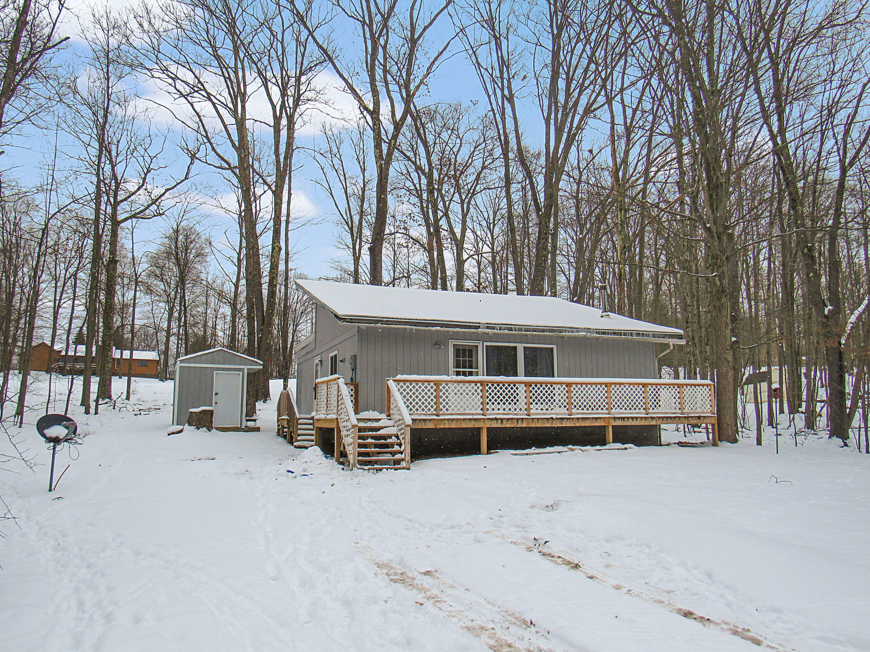 Property Photo:  2285 Bay Rd  PA 15801 