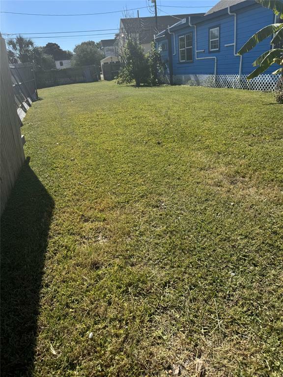 Property Photo: 3013 Avenue M 1/2 TX 77550