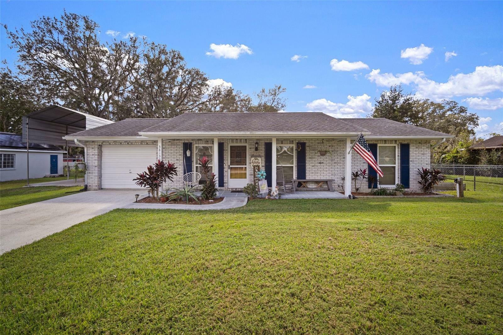 Property Photo:  38136 Archer Avenue  FL 33541 