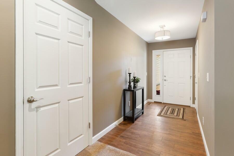 Property Photo:  