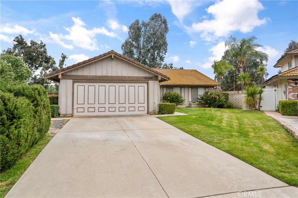 Property Photo:  43098 Agena Street  CA 92592 