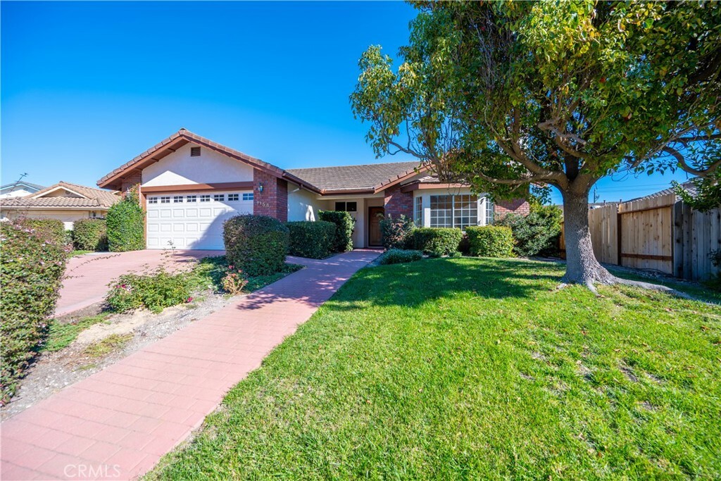 Property Photo:  1154 Pradera Court  CA 93420 