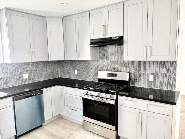 Property Photo:  736 E 74th Street 3/4  CA 90001 