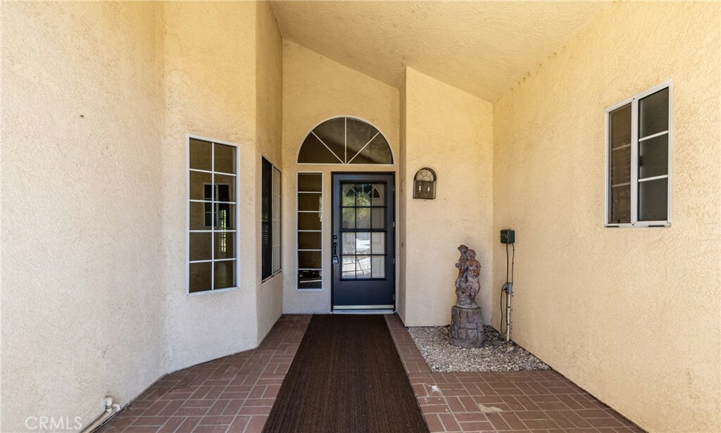 Property Photo:  2740 Banyan Tree Lane  CA 92545 