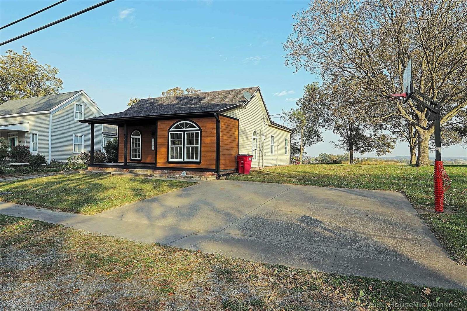 Property Photo:  162 N Messmer Street  MO 63780 