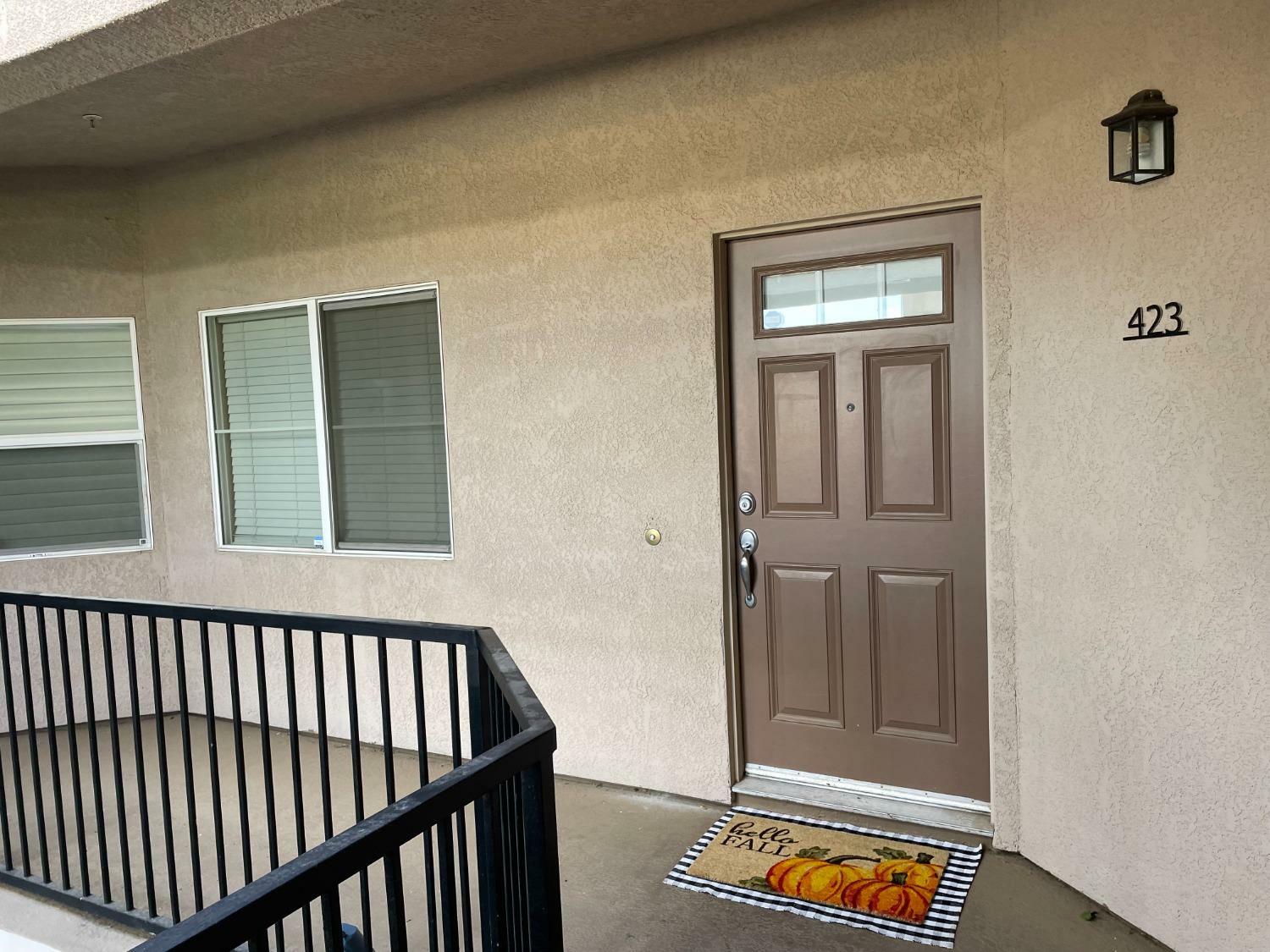 Property Photo:  400 Moon Circle 423  CA 95630 