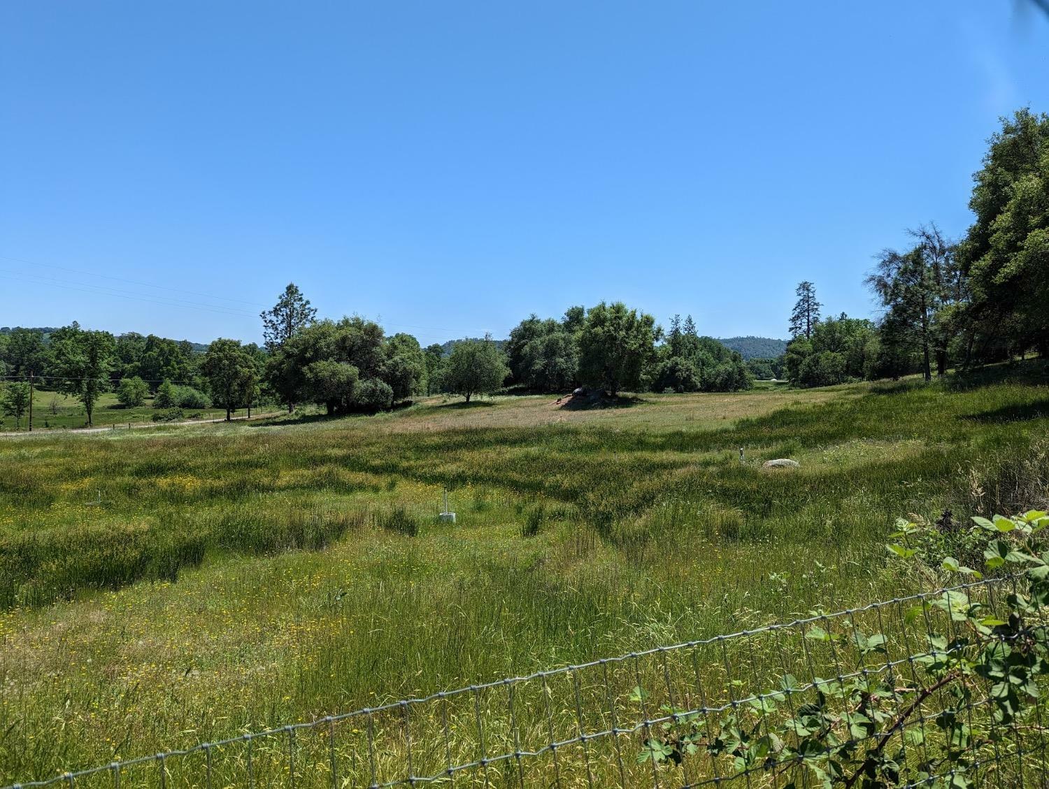 Property Photo:  20358 McCourtney Road  CA 95949 