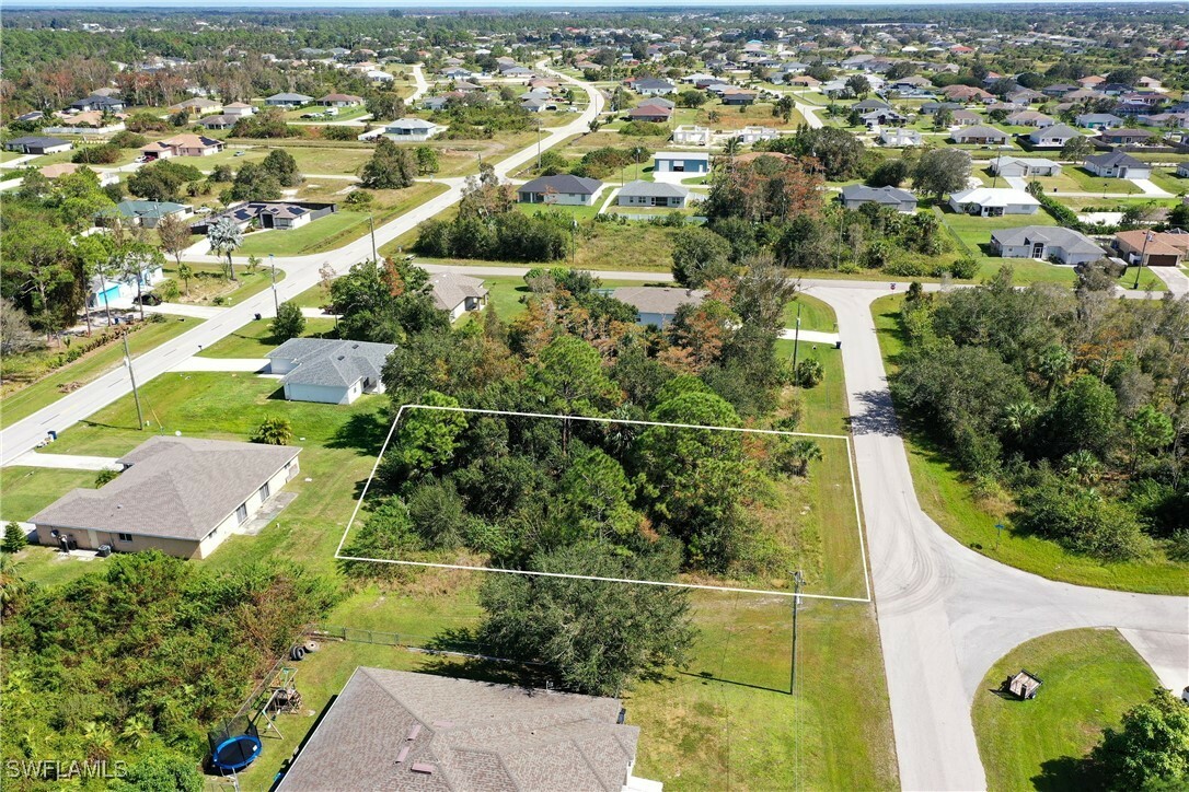 Property Photo:  5316/5318 Bristo Street  FL 33971 