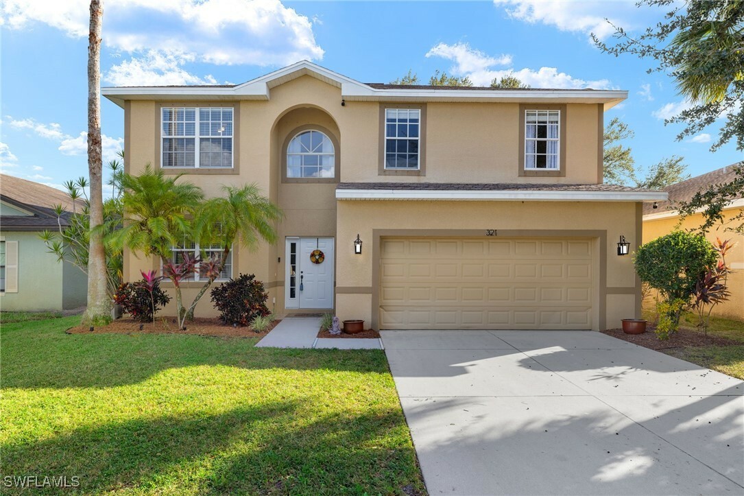 Property Photo:  321 Shadow Lakes Drive  FL 33974 