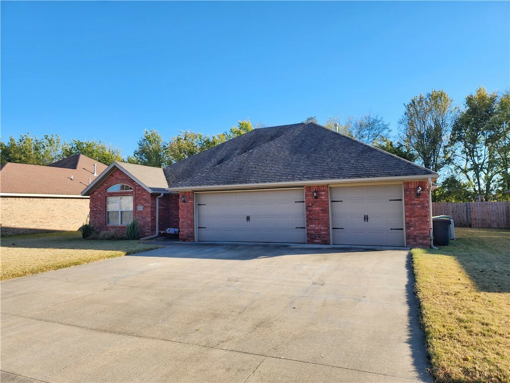 Property Photo:  11095 Rosebay Lane  AR 72753 