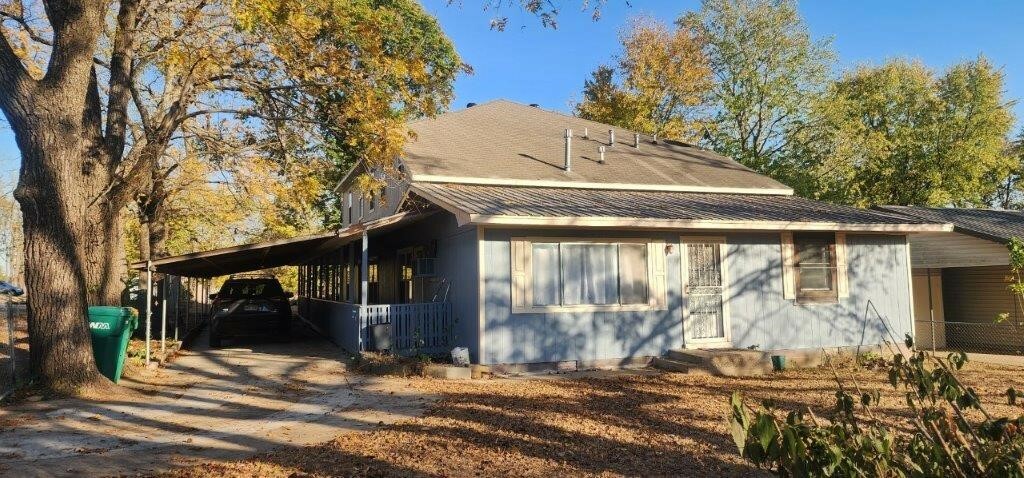 Property Photo: 392 N Main Street AR 72719