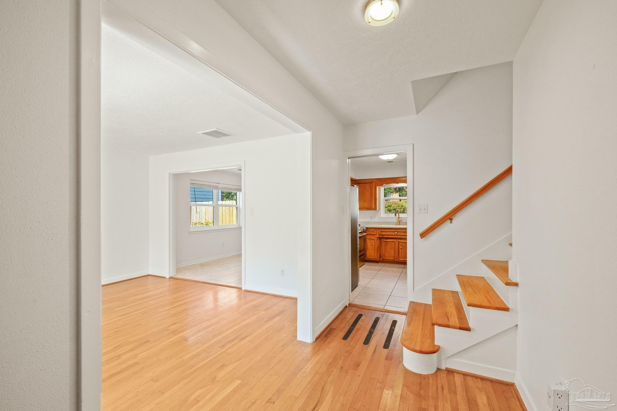 Property Photo:  230 Euclid St  FL 32503 