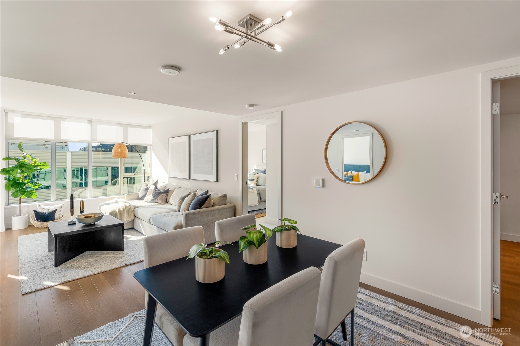 Property Photo: 583 Battery Street 812N WA 98121
